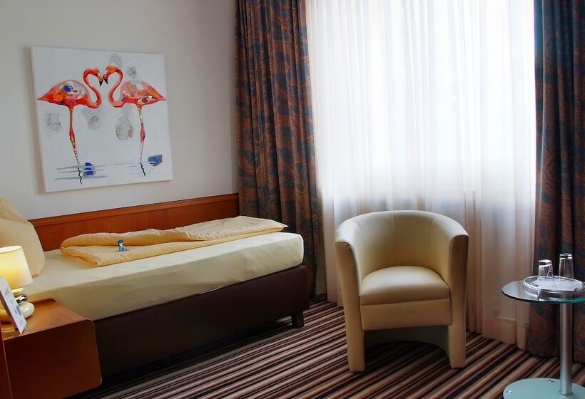 חדר סטנדרט יחיד, Monopol