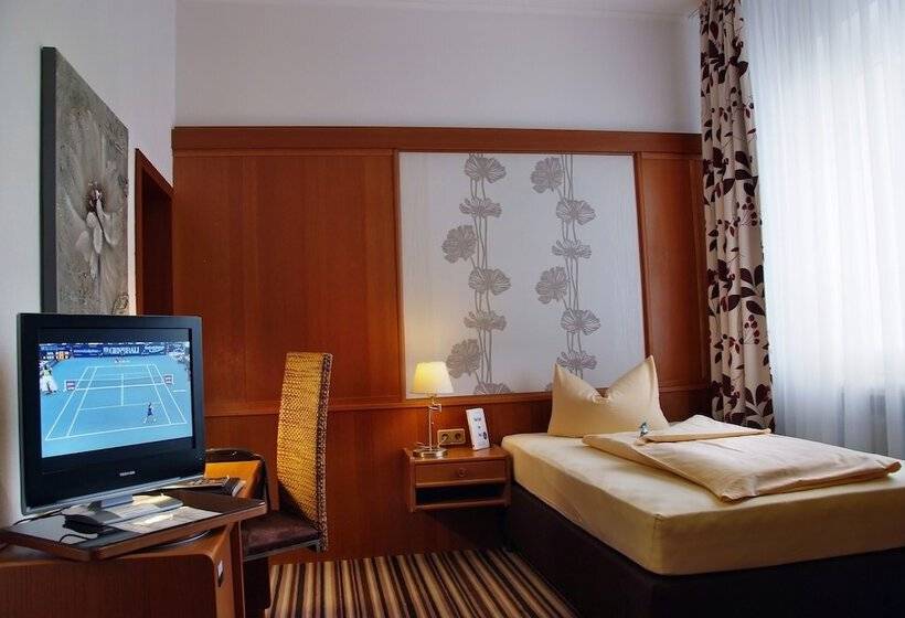 חדר קומפורט יחיד, Monopol