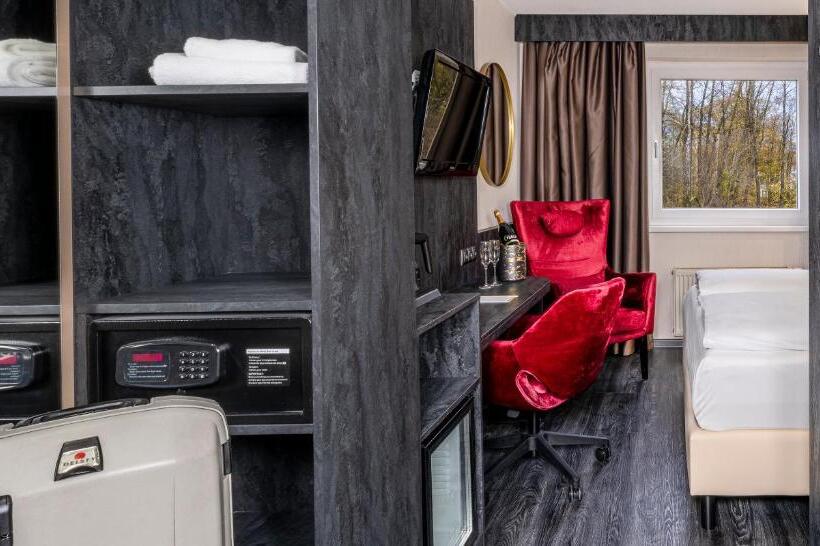 Номер Комфорт, Plaza Inn Mühldorf