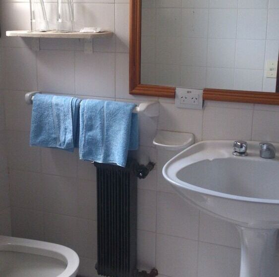 غرفة قياسية, Posada Del Angel