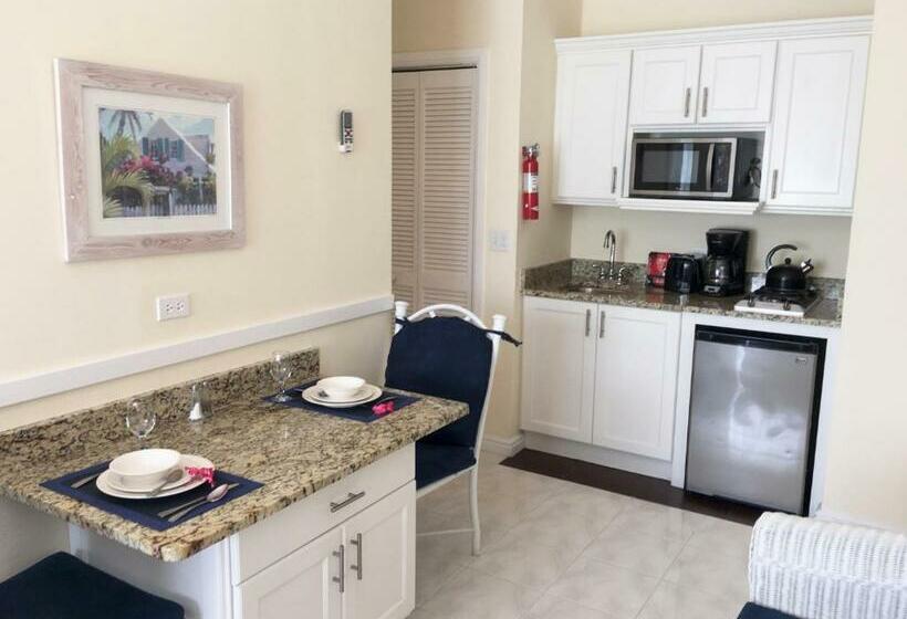 استودیوی استاندارد, Sandyport Beach Resort