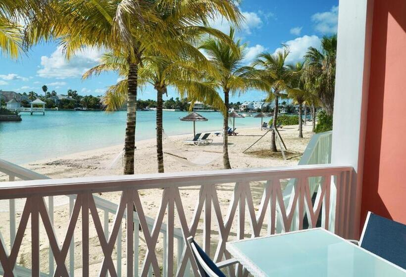 اتاق لوکس با بالکن, Sandyport Beach Resort