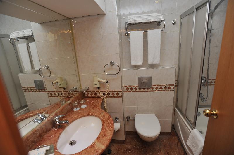 Классический Номер, Usta Park