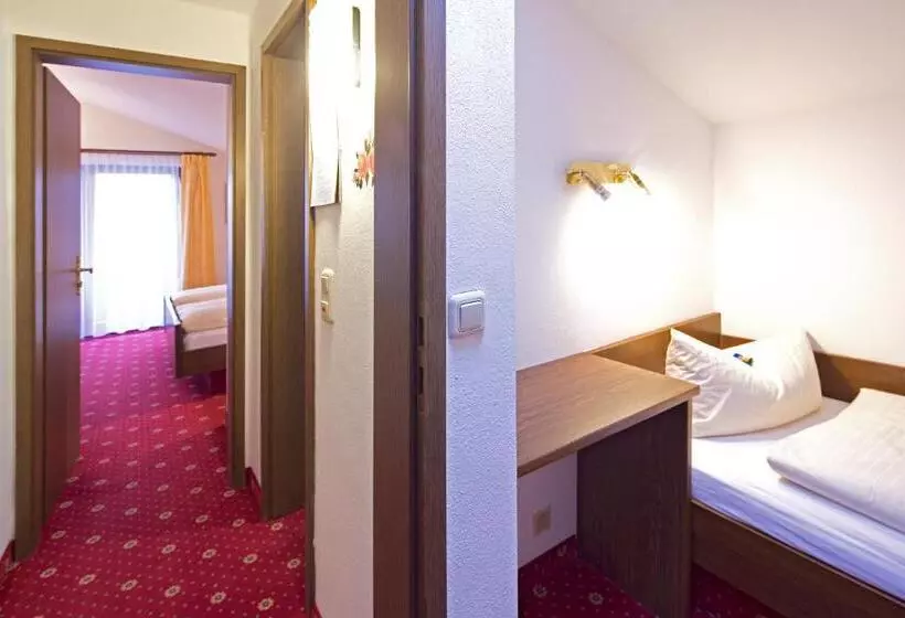 スタンダードトリプルルーム, Sporthotel Wilder Kaiser