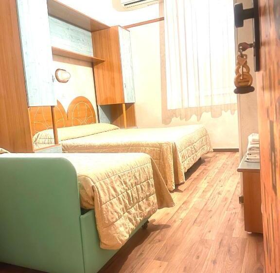 اتاق استاندارد سه نفره, Britannia Rimini Marina Centro