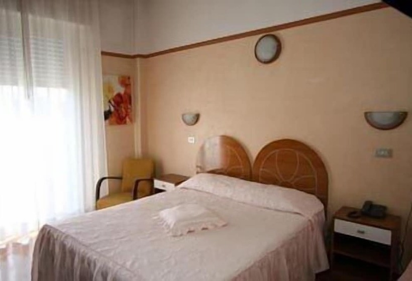 اتاق استاندارد یک نفره, Britannia Rimini Marina Centro