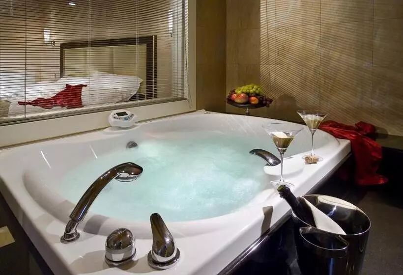 バスタブ付きスーペリアールーム, Ca' Murà Natura E Resort