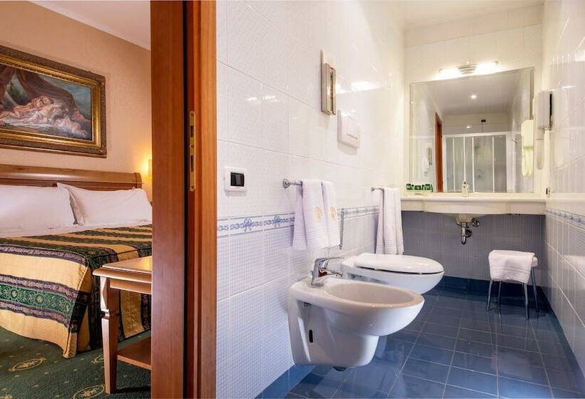 غرفة ديلوكس, Colonna