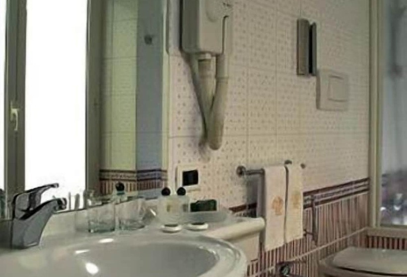 סוויטת ג'וניור, Colonna