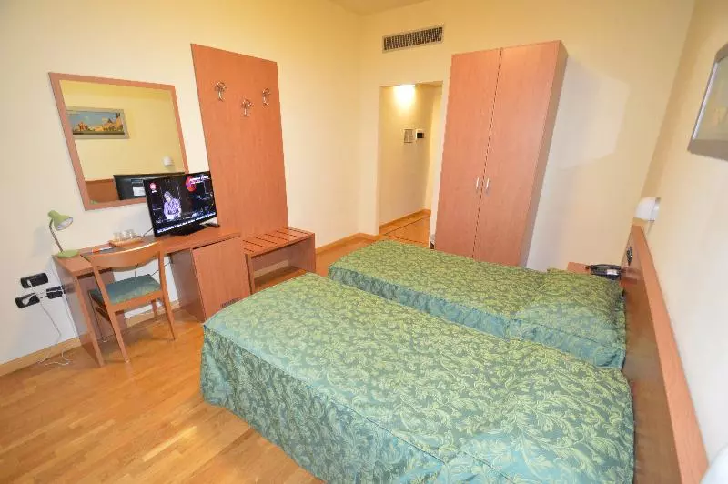 Habitació Estàndard, Dama