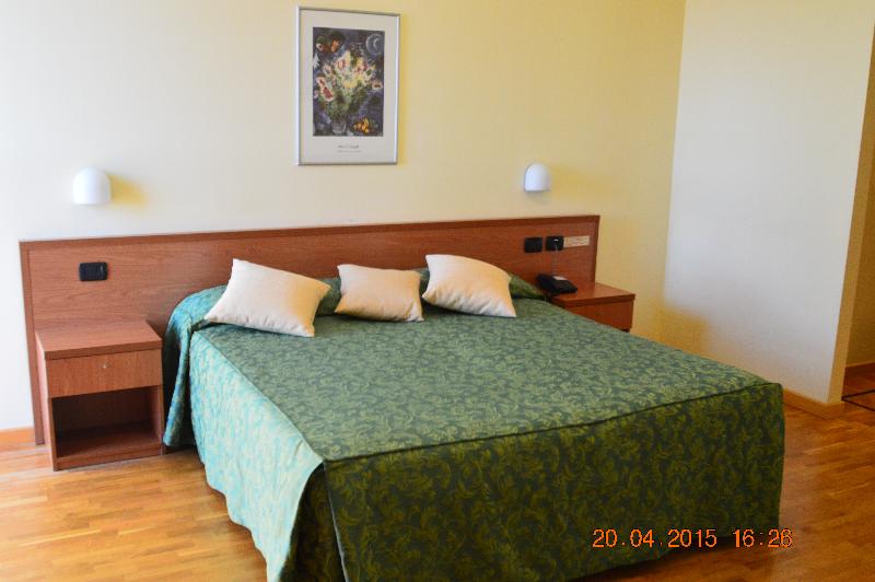 Номер Стандарт, Dama