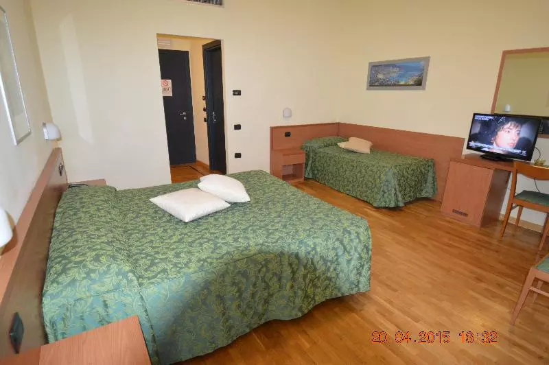 Habitació Quàdruple Estàndard, Dama