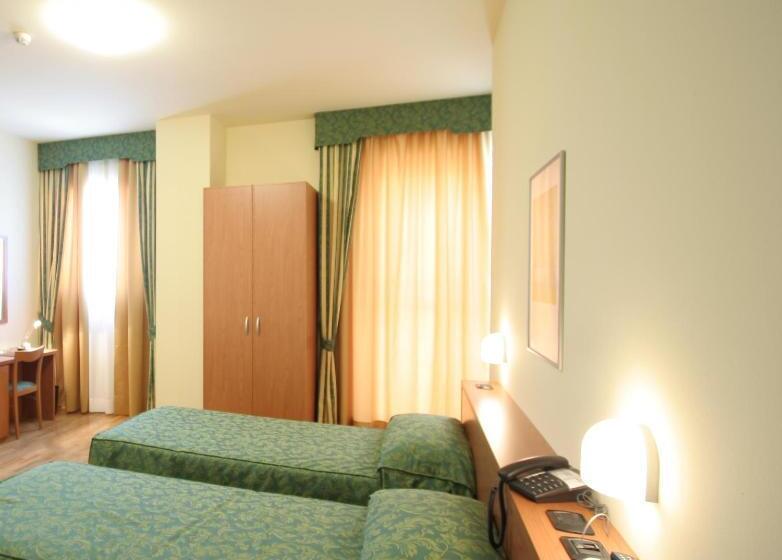 Номер Стандарт, Dama