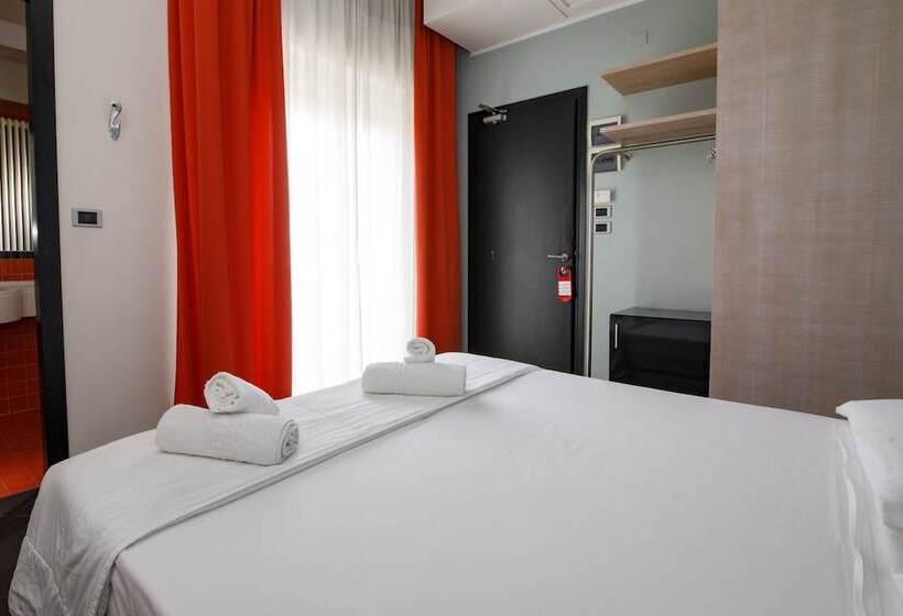 חדר סטנדרט עם מרפסת, Derby