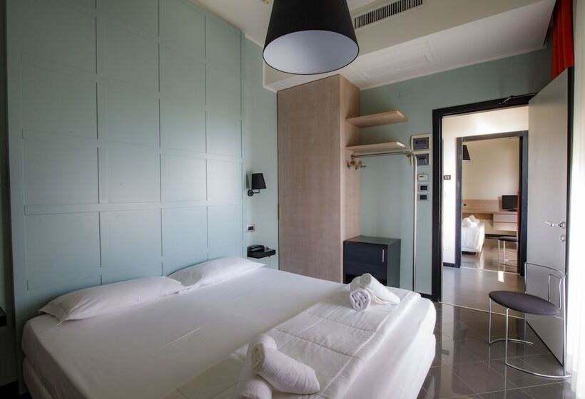 חדר סטנדרט עם מרפסת, Derby