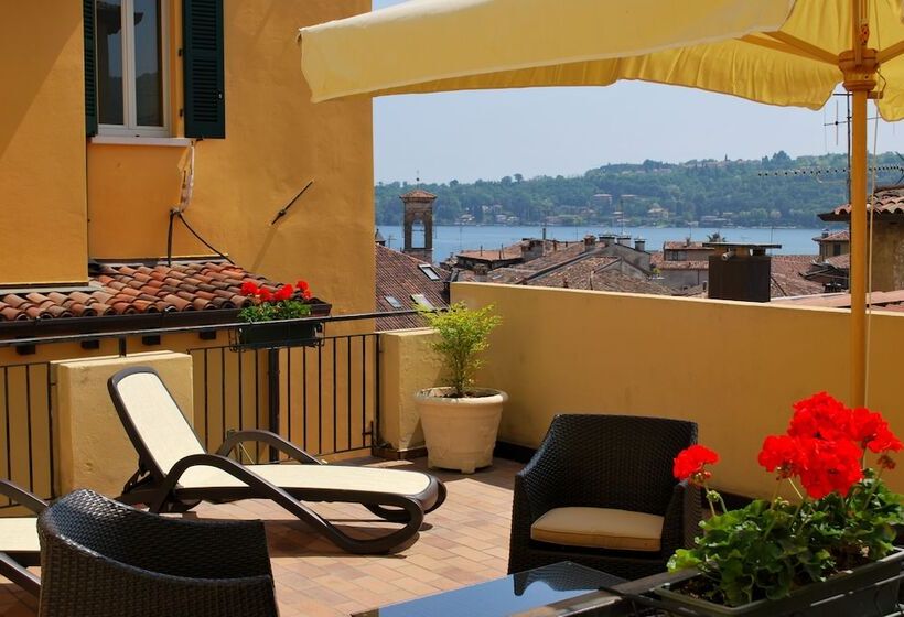 Superior room with lake view, Eden Salo