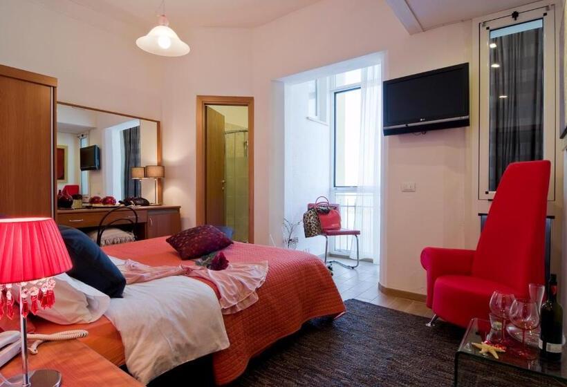 חדר דלוקס נוף לים, Estate