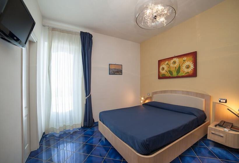 חדר קומפורט עם נוף לים, Il Pino