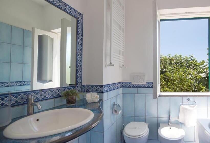 Triple Room Sea View, Il Pino