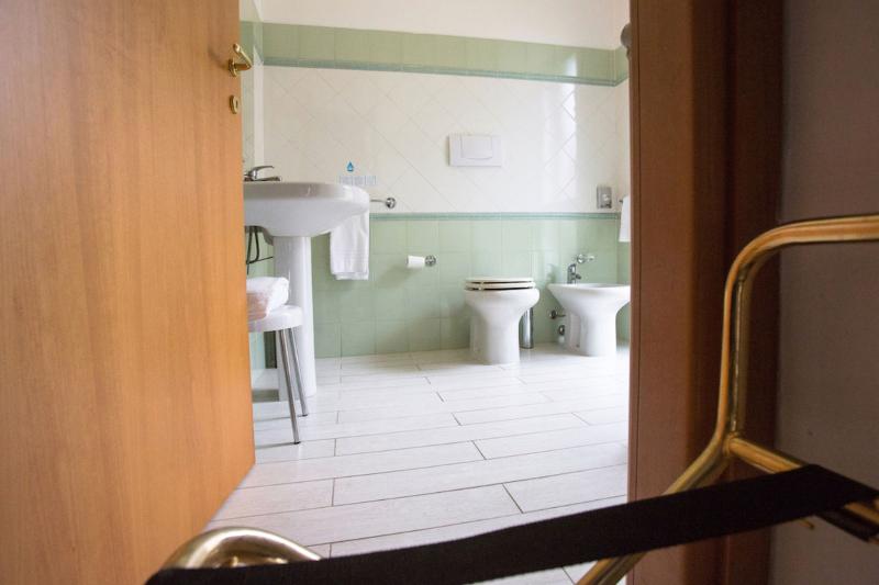 اتاق سوپریور یک تخته, Leonardo