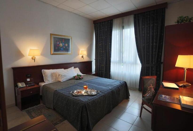 اتاق استاندارد, Leonardo