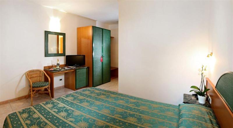 חדר סטנדרט, Mediterraneo