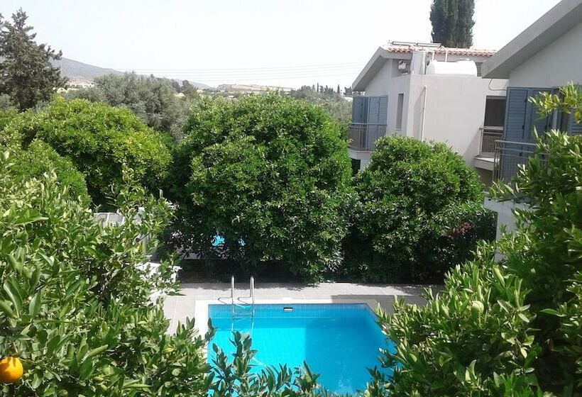 וילה בת 2 חדרי שינה, Natura Beach Hotel And Villas