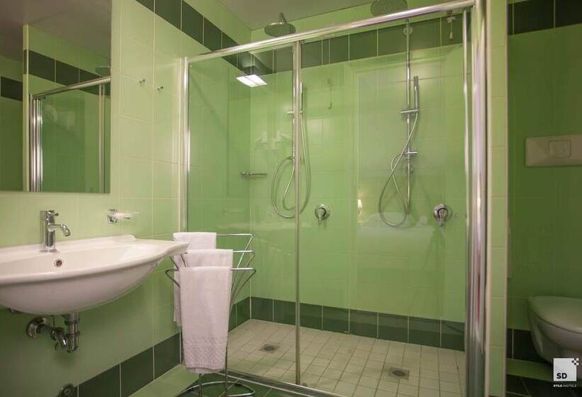 غرفة عائلية, Palazzo Galletti Abbiosi