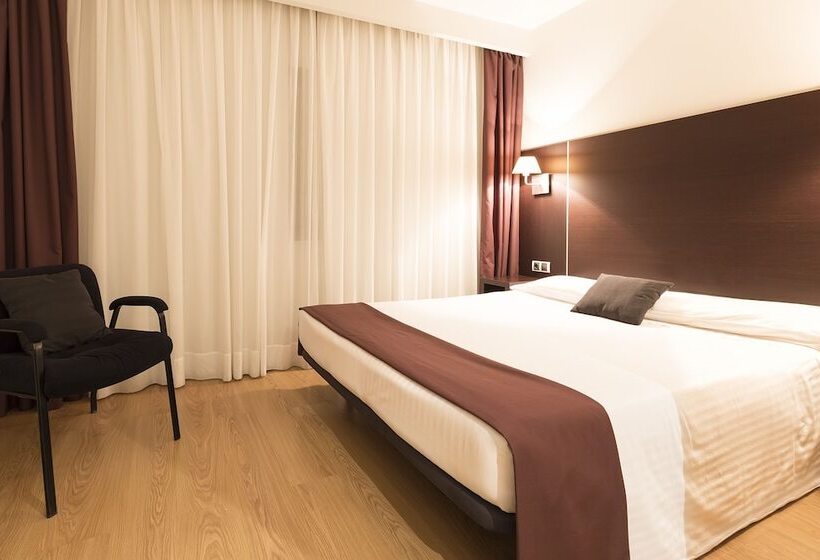 חדר סטנדרט, Plazaola