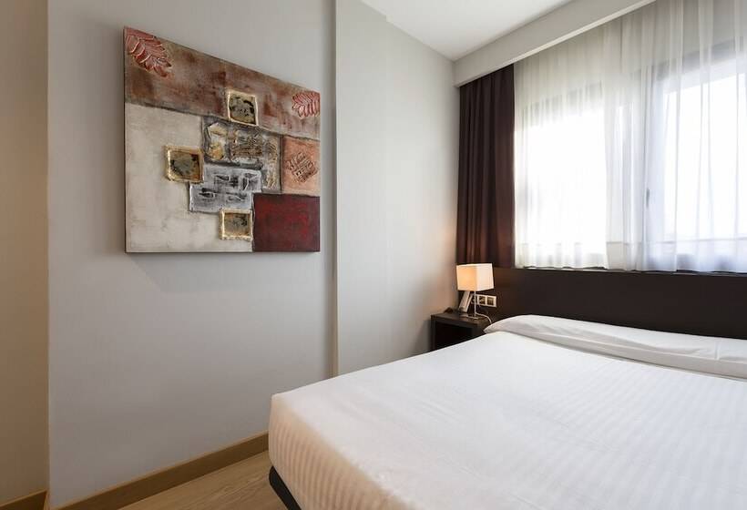 חדר סטנדרט יחיד, Plazaola