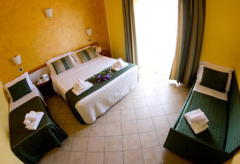 Четырехместный Номер Стандарт, Prestige