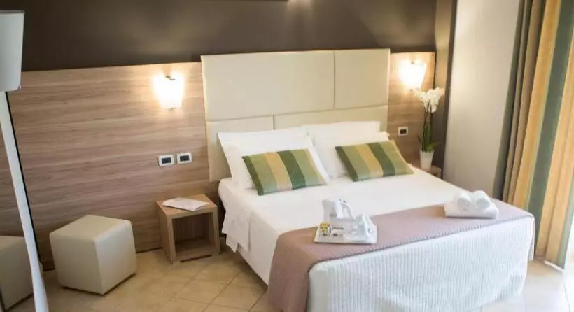 Comfort room with balcony, Prestige