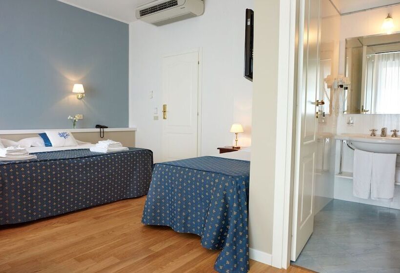 스탠다드 트리플 룸, Punta Nord Est