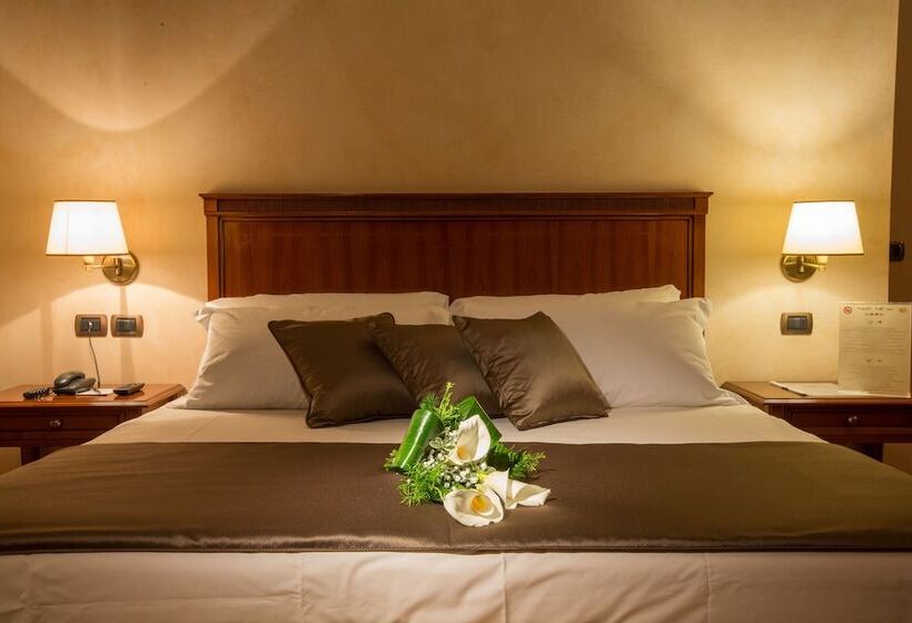 جناح جونيور, Romantic Hotel Furno