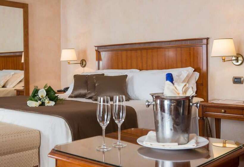 جناح جونيور, Romantic Hotel Furno