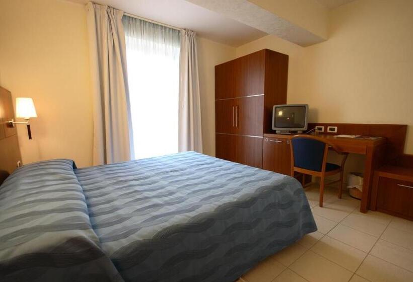 バルコニー付きデラックスルーム, Park Hotel Tyrrenian