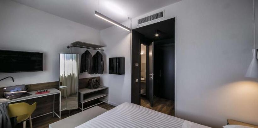 اتاق سوپریور با تخت بزرگ, Best Western Hotel Corsi