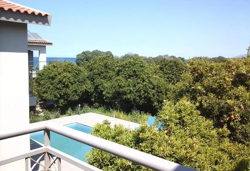 ツーベッドルーム　ヴィラ, Natura Beach Hotel And Villas