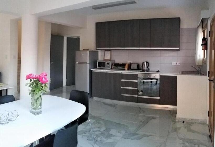 וילה בת 3 חדרי שינה, Natura Beach Hotel And Villas