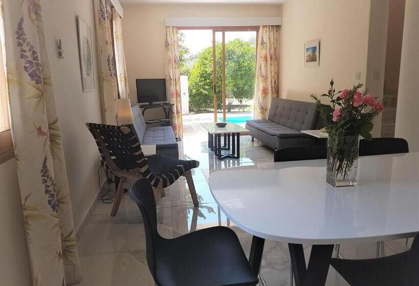 וילה בת 3 חדרי שינה, Natura Beach Hotel And Villas