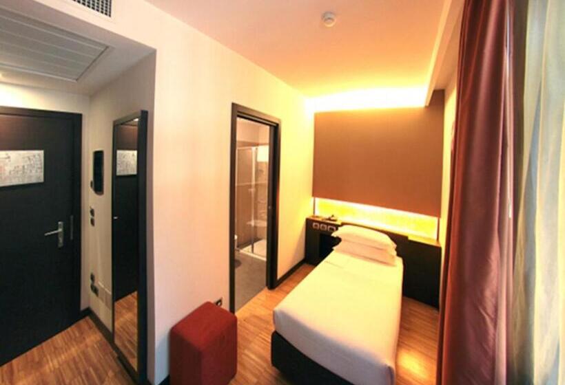 غرفة قياسية فردية, Postumia Hotel Design