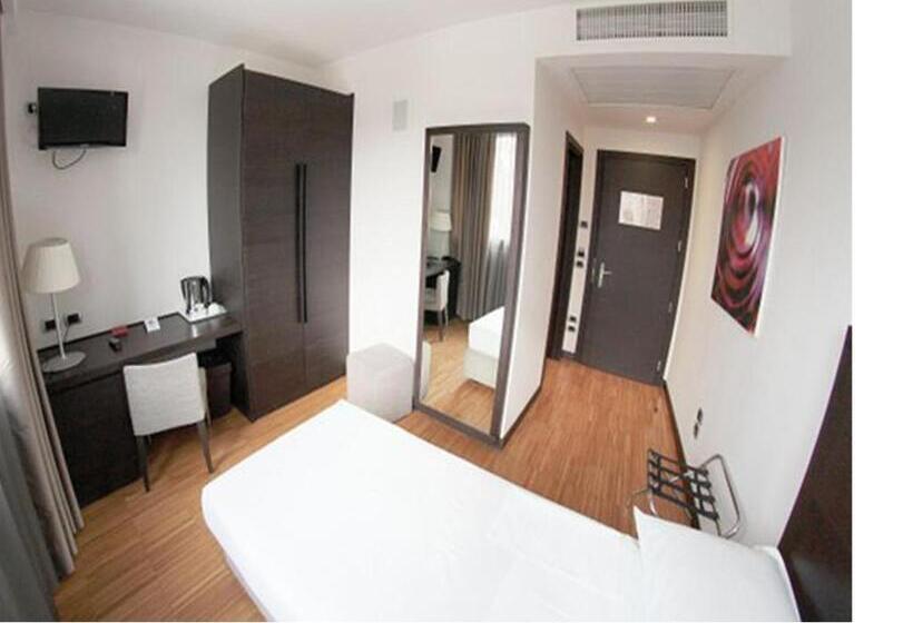 غرفة قياسية فردية, Postumia Hotel Design