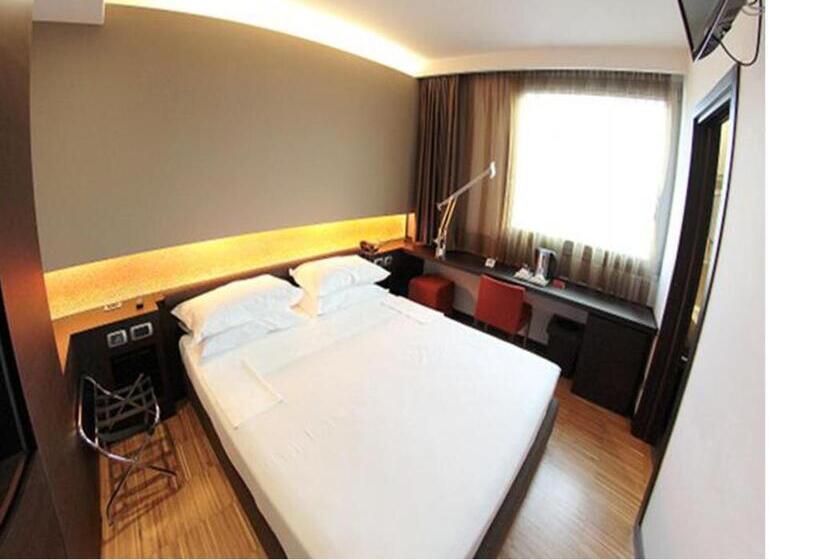 غرفة قياسية, Postumia Hotel Design