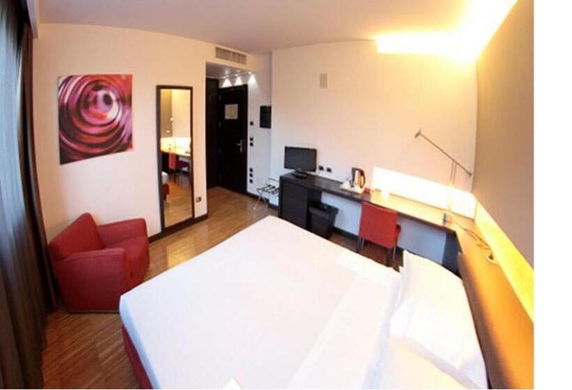 غرفة قياسية, Postumia Hotel Design