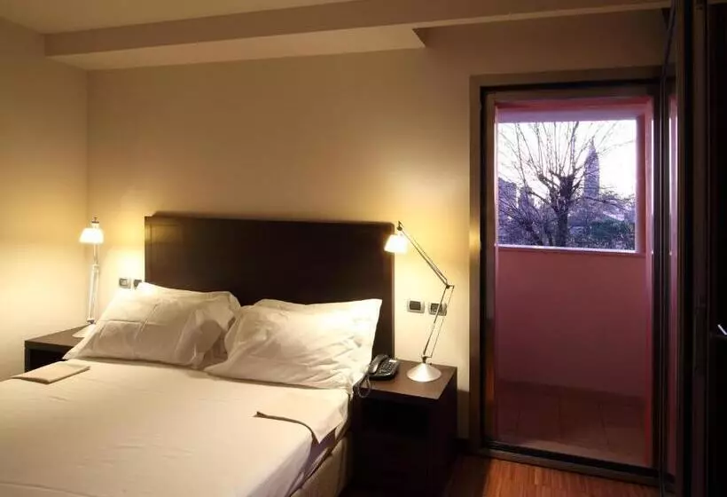 Standardrum, Postumia Hotel Design
