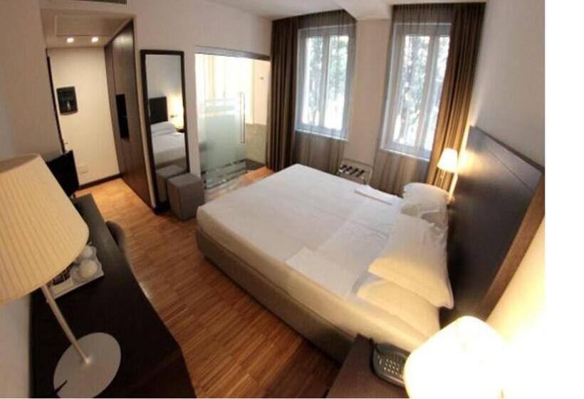 غرفة قياسية, Postumia Hotel Design