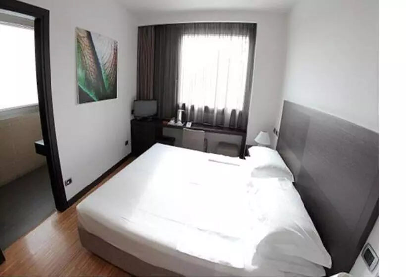 Standardrum, Postumia Hotel Design