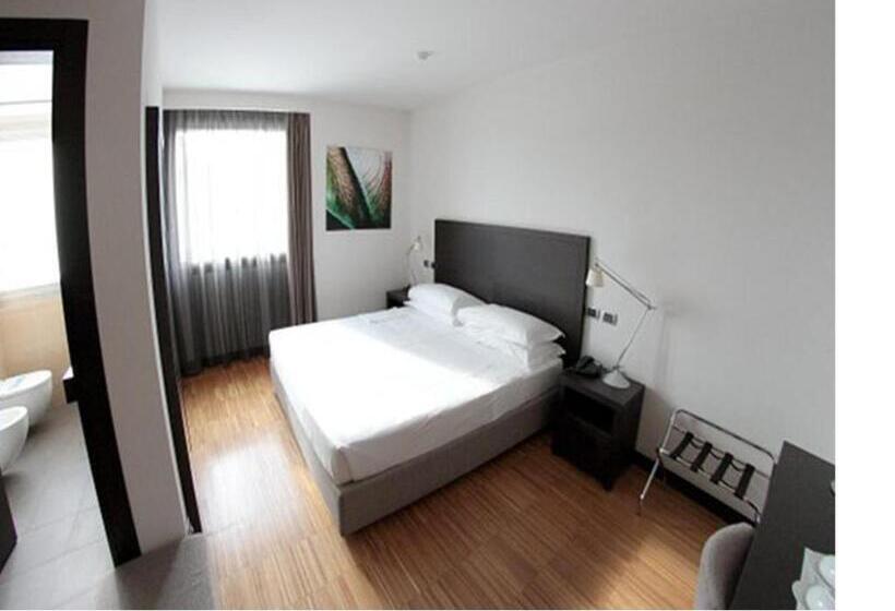 غرفة قياسية, Postumia Hotel Design