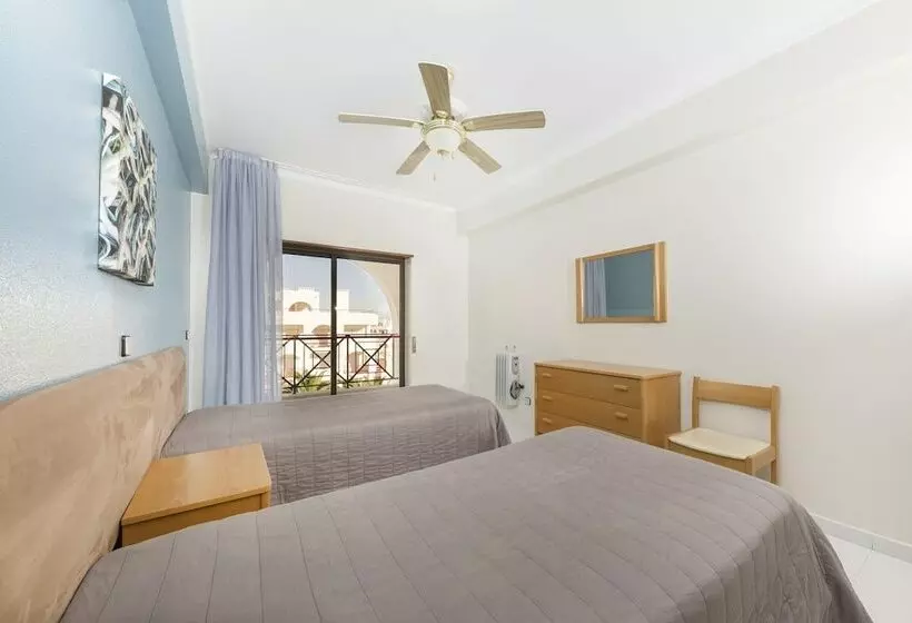 2 Bedroom Apartment Side Sea View, Ukino Terrace Algarve