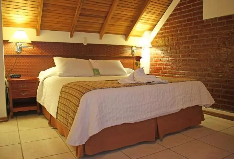 Standard Bungalow, Balandra